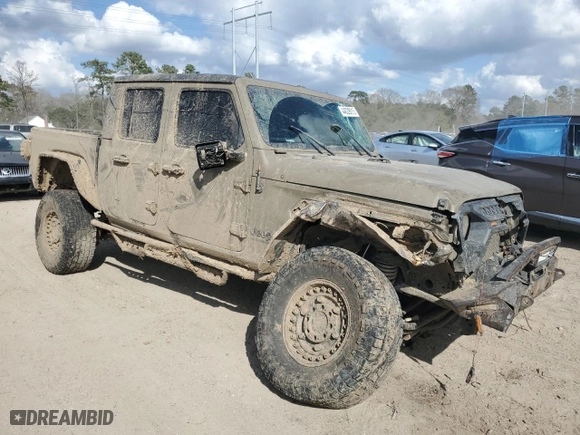 2020 Jeep Gladiator Sport S with VIN 1C6HJTAG0LL168969, listed as a Copart auction lot 44028815 with 67,810 mi miles and Salvage Title. Bid and sale history available at carsss.com. Image 4.