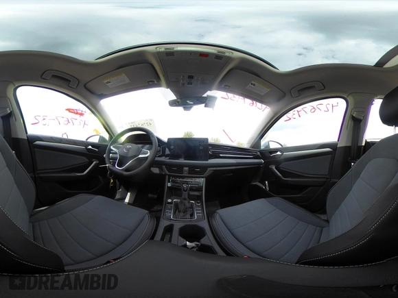 2025 Volkswagen Jetta SE с VIN 3VW7X7BU6SM085202, выставлен на аукционе IAAI как лот 42767432 с пробегом 1 009 миль миль и . История ставок и продаж доступна на DreamBid. Изображение 18.