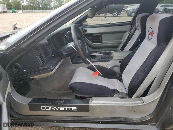 1987 Chevrolet Corvette with VIN 1G1YY2184H5127207, listed as a Copart auction lot 53497164 with 0 mi miles and Salvage Title. Bid and sale history available at carsss.com. Image 7.
