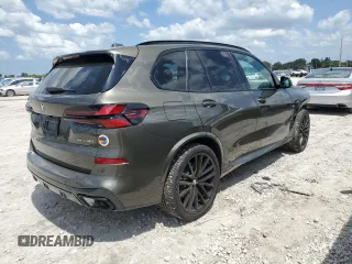 2025 BMW X5 sDrive40i z VIN 5UX13EU07S9X93779, wystawiony jako Copart lot #55974175 z przebiegiem 8 970 mil mil oraz Szkoda całkowita • Salvage title. Historia ofert i sprzedaży dostępna na DreamBid. Obrazek 3.