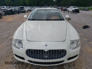2010 Maserati Quattroporte S z VIN ZAM39JKA3A0052282, wystawiony jako Copart lot #58591175 z przebiegiem Nie podano mil oraz Czysty tytuł • Clean title. Historia ofert i sprzedaży dostępna na DreamBid. Obrazek 5.