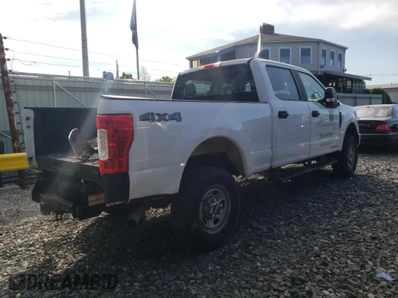 2017 Ford F-350 Platinum z VIN 1FT8W3B64HED38648, wystawiony jako Copart lot #57164235 z przebiegiem 82 440 mil mil oraz Szkoda całkowita • Salvage title. Historia ofert i sprzedaży dostępna na DreamBid. Obrazek 3.