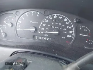 1999 Ford Explorer XLT z VIN 1FMDU32P2XUC31708, wystawiony jako IAAI lot #42243725 z przebiegiem 239 411 mil mil oraz . Historia ofert i sprzedaży dostępna na DreamBid. Obrazek 7.