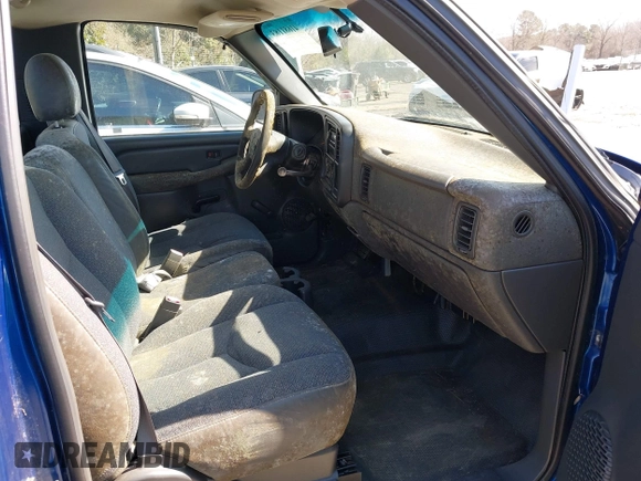 2004 Chevrolet Silverado 1500 Work Truck with VIN 1GCEC14X44Z140886, listed as a IAAI auction lot 41681183 with 209,844 mi miles. Bid and sale history available at carsss.com. Image 5.