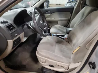 2010 Mercury Milan с VIN 3MEHM0HA5AR624557, выставлен на аукционе Copart как лот 88746725 с пробегом 140 917 миль миль и Списание • Salvage title. История ставок и продаж доступна на DreamBid. Изображение 7.