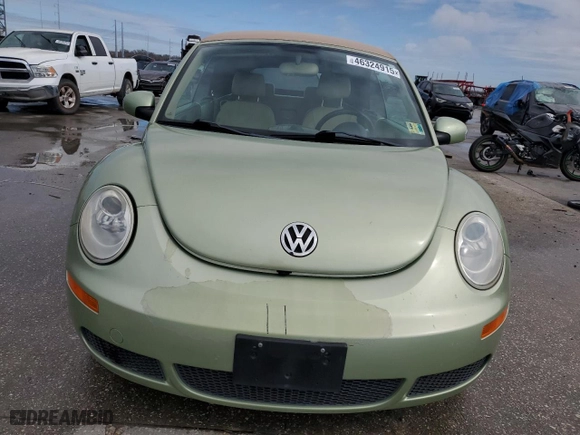 2008 Volkswagen New Beetle Convertible SE with VIN 3VWRG31Y78M415542, listed as a Copart auction lot 46324915 with 75,917 mi miles and Salvage Title. Bid and sale history available at carsss.com. Image 5.