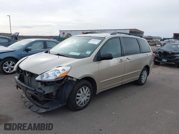 2007 Toyota Sienna CE with VIN 5TDZK23C27S006778, listed as a IAAI auction lot 41932534 with 244,921 mi miles. Bid and sale history available at carsss.com. Image 2.