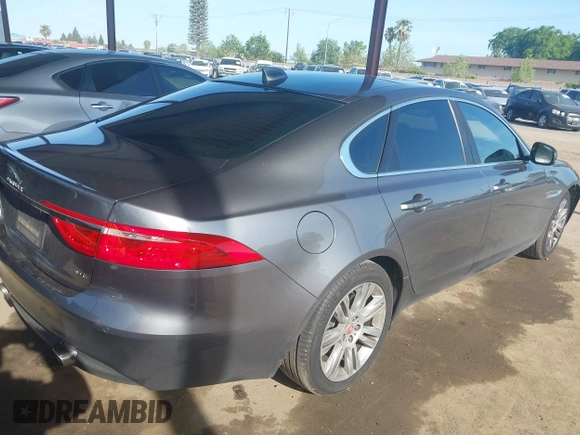 2016 Jaguar XF 35t Premium with VIN SAJBD4BV2GCY20555, listed as a IAAI auction lot 41969132 with 60,430 mi miles and . Bid and sale history available at DreamBid. Image 4.