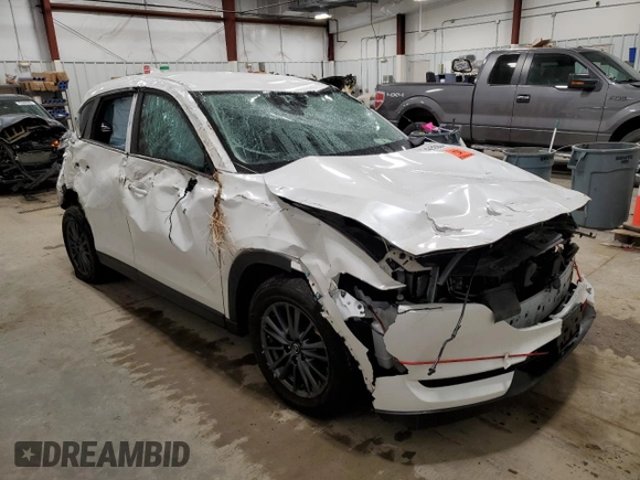 2020 Mazda CX-5 Touring z VIN JM3KFBCM2L0828418, wystawiony jako Copart lot #43108055 z przebiegiem Nie podano mil oraz Nie do naprawy • Non repairable. Historia ofert i sprzedaży dostępna na DreamBid. Obrazek 4.