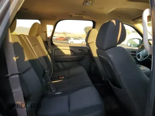 2013 GMC Yukon SLE with VIN 1GKS1AE05DR313734, listed as a Copart auction lot 39047363 with 97,303 mi miles and Salvage Title. Bid and sale history available at carsss.com. Image 11.