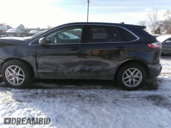 2024 Ford Edge SEL with VIN 2FMPK4J9XRBA57214, listed as a IAAI auction lot 41560467 with 20,683 mi miles. Bid and sale history available at carsss.com. Image 14.