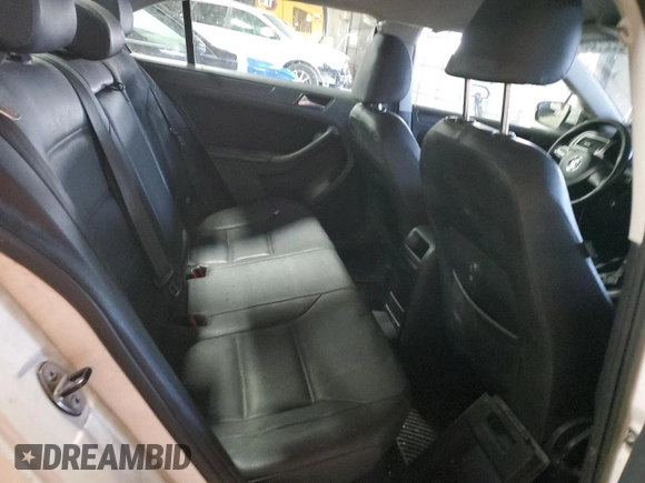 2012 Volkswagen Jetta SE with VIN 3VWDX7AJ6CM107243, listed as a Copart auction lot 56588155 with 191,741 mi miles and Non repairable. Bid and sale history available at DreamBid. Image 10.