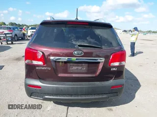 2012 Kia Sorento EX with VIN 5XYKU3A67CG224950, listed as a IAAI auction lot 41523784 with 113,930 mi miles. Bid and sale history available at carsss.com. Image 16.
