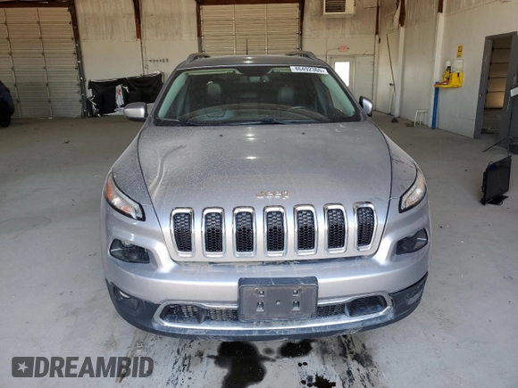 2017 Jeep Cherokee Limited with VIN 1C4PJMDB4HW543326, listed as a Copart auction lot 46492365 with 121,668 mi miles and Salvage title. Bid and sale history available at DreamBid. Image 5.