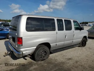 2014 Ford Econoline Passenger XL z VIN 1FBNE3BL8EDA04396, wystawiony jako Copart lot #54657025 z przebiegiem 84 772 mil mil oraz Szkody całkowita. Historia ofert i sprzedaży dostępna na DreamBid. Obrazek 3.