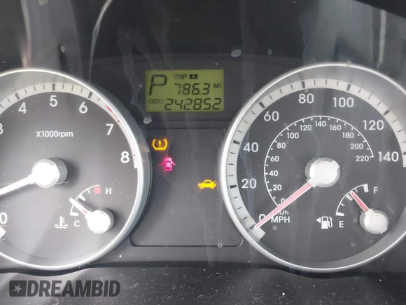 2008 Hyundai Accent GLS with VIN KMHCN46CX8U191823, listed as a IAAI auction lot 42270245 with 242,852 mi miles and . Bid and sale history available at DreamBid. Image 6.