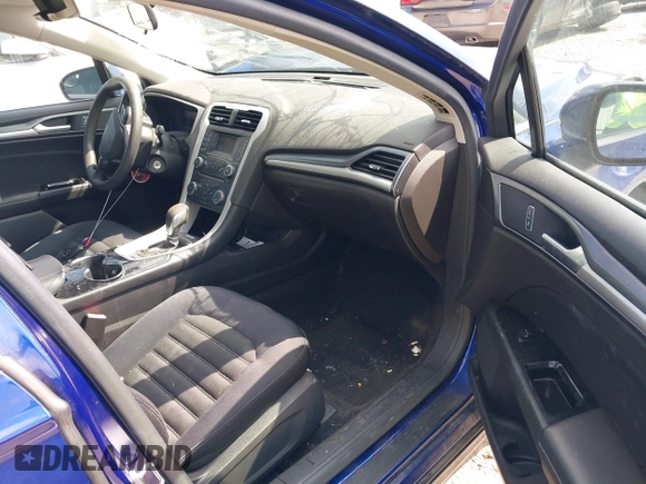 2014 Ford Fusion SE with VIN 3FA6P0H72ER374386, listed as a IAAI auction lot 41938833 with 140,095 mi miles. Bid and sale history available at carsss.com. Image 5.