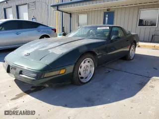 1992 Chevrolet Corvette with VIN 1G1YY23P3N5118675, listed as a Copart auction lot 49684705 with 85,104 mi miles and Salvage Title. Bid and sale history available at carsss.com. Image 1.