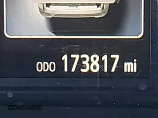 2015 Toyota Sienna XLE with VIN 5TDYK3DCXFS621190, listed as a IAAI auction lot 41646481 with 173,817 mi miles. Bid and sale history available at carsss.com. Image 15.