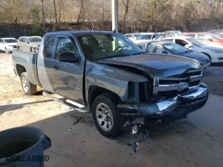 2007 Chevrolet Silverado 1500 Work Truck with VIN 2GCEC19C871670667, listed as a Copart auction lot 88142335 with 136,366 mi miles and Salvage Title. Bid and sale history available at carsss.com. Image 4.