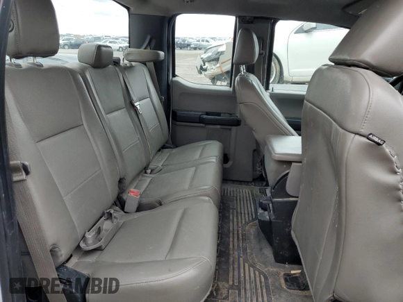 2017 Ford F-250 XLT с VIN 1FT7X2A62HEB67273, выставлен на аукционе Copart как лот 55683035 с пробегом 242 561 миль миль и Списание • Salvage title. История ставок и продаж доступна на DreamBid. Изображение 10.