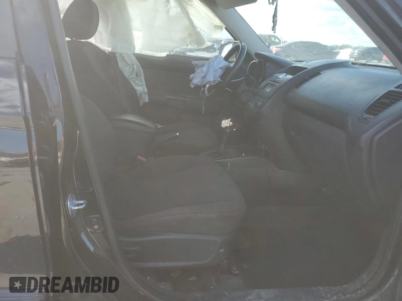 2011 Kia Soul with VIN KNDJT2A15B7203717, listed as a Copart auction lot 46963465 with 199,826 mi miles and Salvage Title. Bid and sale history available at carsss.com. Image 7.