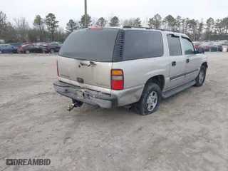 2005 Chevrolet Suburban LT with VIN 3GNFK16Z65G185021, listed as a IAAI auction lot 41358279 with 252,442 mi miles. Bid and sale history available at carsss.com. Image 4.