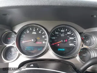 2010 Chevrolet Silverado 1500 LT with VIN 3GCRCSE02AG234916, listed as a IAAI auction lot 41376798 with 215,891 mi miles. Bid and sale history available at carsss.com. Image 7.