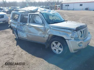 2010 Jeep Patriot Sport with VIN 1J4NF1GBXAD640562, listed as a IAAI auction lot 41869559 with 141,581 mi miles and . Bid and sale history available at DreamBid. Image 1.