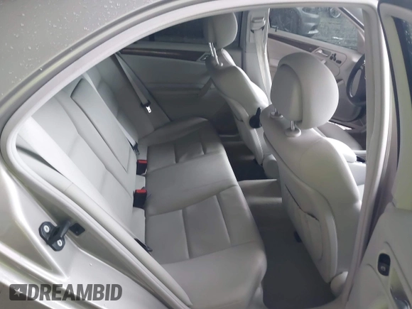 2007 Mercedes-Benz C 230 Sport с VIN WDBRF52H57E026692, выставлен на аукционе IAAI как лот 42351205 с пробегом 78 743 миль миль и . История ставок и продаж доступна на DreamBid. Изображение 8.