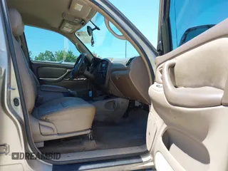 2004 Toyota Tundra SR5 with VIN 5TBET34124S437317, listed as a IAAI auction lot 42255393 with 308,387 mi miles and . Bid and sale history available at DreamBid. Image 5.