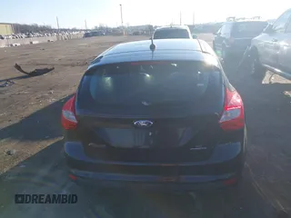 2014 Ford Focus SE with VIN 1FADP3K25EL183243, listed as a IAAI auction lot 41711685 with 222,008 mi miles. Bid and sale history available at carsss.com. Image 15.