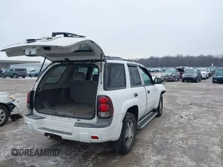 2008 Chevrolet TrailBlazer 3LT with VIN 1GNDT13S182241066, listed as a IAAI auction lot 41547543 with 140,831 mi miles and . Bid and sale history available at DreamBid. Image 4.