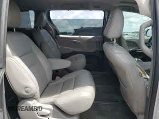 2019 Toyota Sienna XLE with VIN 5TDDZ3DC2KS210712, listed as a Copart auction lot 58591235 with Not provided miles and Salvage title. Bid and sale history available at DreamBid. Image 10.