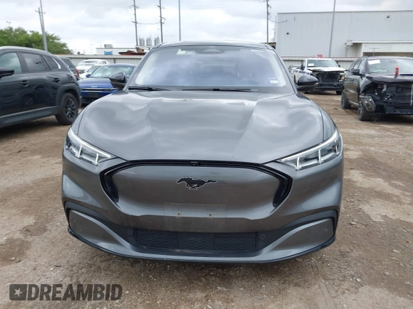 2023 Ford Mustang Mach-E Premium z VIN 3FMTK3SUXPMA84646, wystawiony jako IAAI lot #42202748 z przebiegiem 19 480 mil mil oraz . Historia ofert i sprzedaży dostępna na DreamBid. Obrazek 12.
