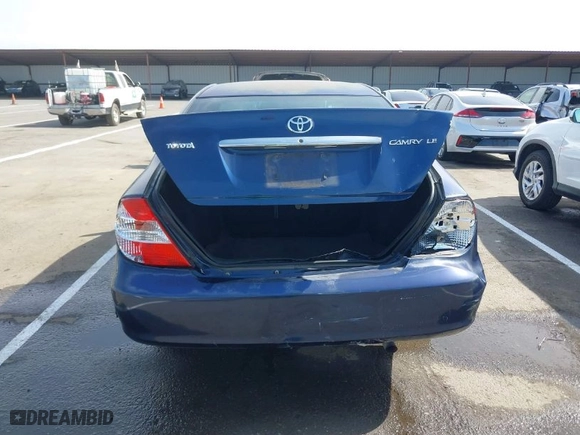 2004 Toyota Camry LE with VIN 4T1BE32K84U381293, listed as a IAAI auction lot 41765044 with 228,746 mi miles. Bid and sale history available at carsss.com. Image 16.