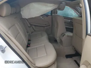 2010 Mercedes-Benz E 350 Luxury z VIN WDDHF8HB3AA147100, wystawiony jako Copart lot #55555295 z przebiegiem 165 873 mil mil oraz Szkoda całkowita • Salvage title. Historia ofert i sprzedaży dostępna na DreamBid. Obrazek 10.