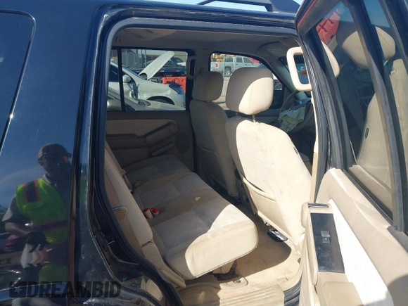 2008 Ford Explorer XLT with VIN 1FMEU63E78UB00097, listed as a IAAI auction lot 41995640 with 153,992 mi miles and . Bid and sale history available at DreamBid. Image 8.