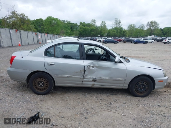 2004 Hyundai Elantra GLS z VIN KMHDN46D14U790939, wystawiony jako IAAI lot #42194909 z przebiegiem 108 180 mil mil oraz . Historia ofert i sprzedaży dostępna na DreamBid. Obrazek 13.