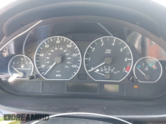 2005 BMW 3 Series 330Ci with VIN WBABD53495PL15593, listed as a IAAI auction lot 42033635 with Not Provided miles and . Bid and sale history available at carsss.com. Image 7.
