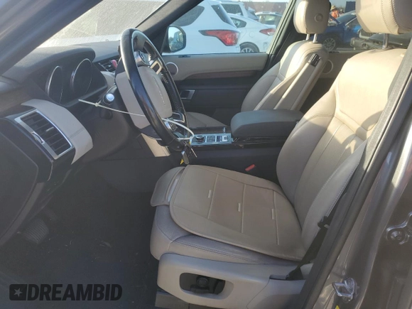 2017 Land Rover Discovery HSE with VIN SALRRBBV8HA036566, listed as a Copart auction lot 76379014 with Not Provided miles and Salvage Title. Bid and sale history available at carsss.com. Image 7.