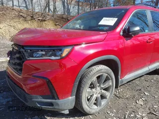 2025 Honda Pilot Sport z VIN 5FNYG1H3XSB008811, wystawiony jako IAAI lot #41842737 z przebiegiem 10 435 mil mil oraz . Historia ofert i sprzedaży dostępna na DreamBid. Obrazek 18.
