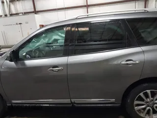 2015 Nissan Pathfinder SV with VIN 5N1AR2MM0FC662246, listed as a IAAI auction lot 41592969 with 156,382 mi miles. Bid and sale history available at carsss.com. Image 14.