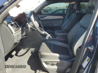 2022 Volkswagen Atlas SE z VIN 1V2KE2CA7NC226549, wystawiony jako Copart lot #49556985 z przebiegiem 49 598 mil mil oraz Szkoda całkowita • Salvage title. Historia ofert i sprzedaży dostępna na DreamBid. Obrazek 7.