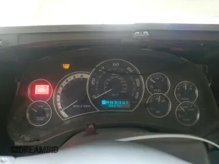 2002 Cadillac Escalade z VIN 1GYEC63T22R234266, wystawiony jako Copart lot #53041985 z przebiegiem 186 571 mil mil oraz Szkody całkowita. Historia ofert i sprzedaży dostępna na DreamBid. Obrazek 9.