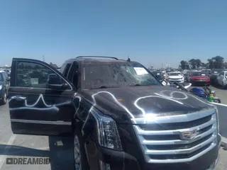 2016 Cadillac Escalade Premium Collection with VIN 1GYS4CKJXGR329051, listed as a IAAI auction lot 39978863 with 1 mi miles. Bid and sale history available at carsss.com. Image 6.