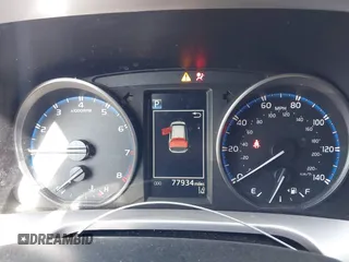 2017 Toyota RAV4 LE z VIN JTMZFREV8HJ118589, wystawiony jako IAAI lot #41975906 z przebiegiem 77 934 mil mil oraz . Historia ofert i sprzedaży dostępna na DreamBid. Obrazek 7.