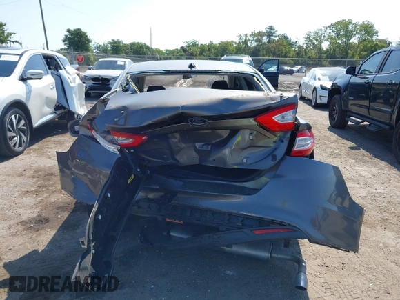 2013 Ford Fusion SE with VIN 3FA6P0H74DR338049, listed as a IAAI auction lot 42090944 with 139,645 mi miles. Bid and sale history available at carsss.com. Image 16.