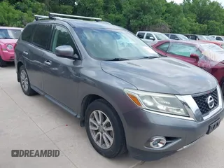 2015 Nissan Pathfinder SV with VIN 5N1AR2MN7FC607589, listed as a IAAI auction lot 42146811 with 183,968 mi miles and . Bid and sale history available at DreamBid. Image 1.