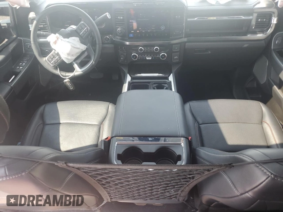 2024 Ford F-350 XL with VIN 1FT8W3BT8RED16160, listed as a Copart auction lot 71034834 with 8,950 mi miles and Salvage Title. Bid and sale history available at DreamBid. Image 8.